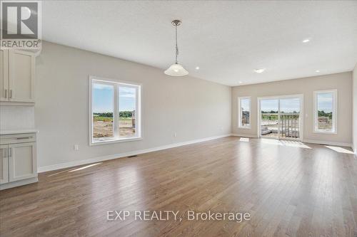 137 Devonleigh Gate, Grey Highlands (Markdale), ON - Indoor Photo Showing Living Room