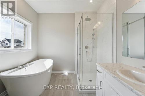 137 Devonleigh Gate, Grey Highlands (Markdale), ON - Indoor Photo Showing Bathroom