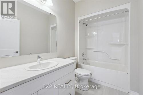 137 Devonleigh Gate, Grey Highlands (Markdale), ON - Indoor Photo Showing Bathroom