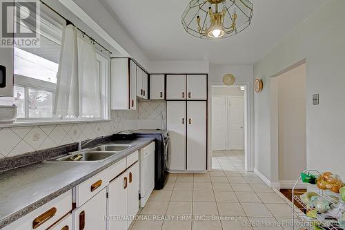 85 Letchworth Crescent, Toronto (Downsview-Roding-Cfb), ON - Indoor Photo Showing Kitchen With Double Sink