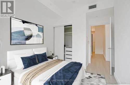 508 - 8 Eglinton Avenue E, Toronto, ON - Indoor Photo Showing Bedroom