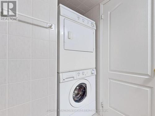 27 - 649E Warden Avenue, Toronto, ON - Indoor Photo Showing Laundry Room