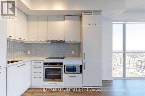 2906 - 87 Peter Street, Toronto (Waterfront Communities), ON - Indoor Photo Showing Kitchen With Upgraded Kitchen