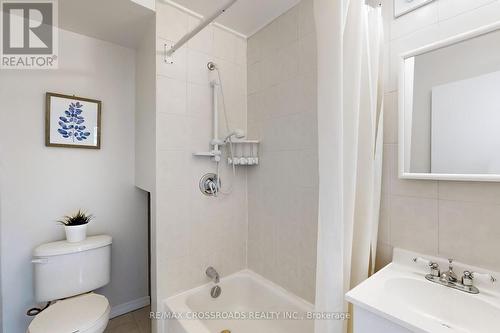 14 Glencoyne Crescent, Toronto, ON - Indoor Photo Showing Bathroom