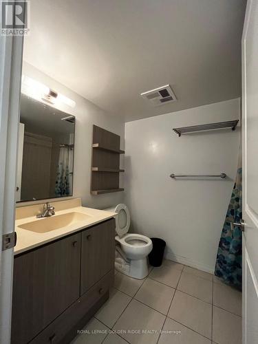 1202 - 2015 Sheppard Avenue E, Toronto, ON - Indoor Photo Showing Bathroom