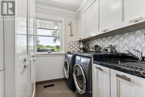 6 Penwood Crescent S, Toronto (Banbury-Don Mills), ON - Indoor Photo Showing Laundry Room