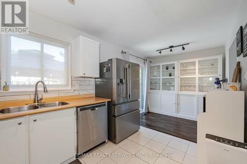 32 - 32 Mcmullen Crescent, Brampton, ON - Indoor Photo Showing Kitchen With Double Sink