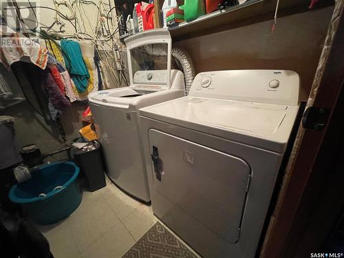 50 Middleton Crescent, Saskatoon, SK - Indoor Photo Showing Laundry Room