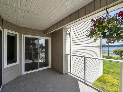 203B-670 Island Hwy South, Campbell River, BC - Outdoor With Deck Patio Veranda With Exterior