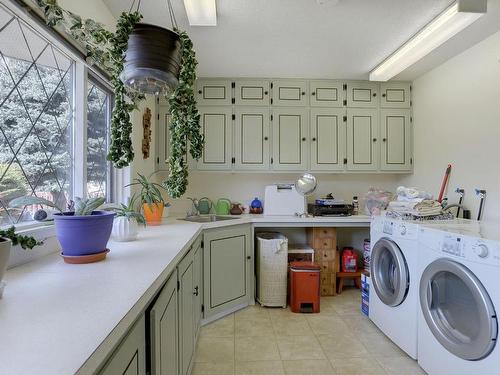 1783 Old Ferry Road, Kamloops, BC - Indoor Photo Showing Laundry Room