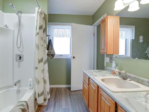 1783 Old Ferry Road, Kamloops, BC - Indoor Photo Showing Bathroom