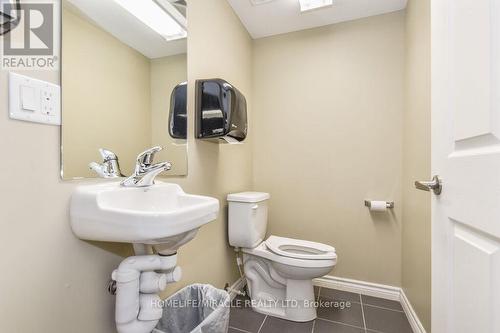 413 - 50 Bryan Court, Kitchener, ON - Indoor Photo Showing Bathroom