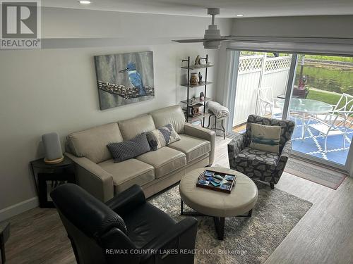 43 - 11 Laguna Parkway, Ramara (Brechin), ON - Indoor Photo Showing Living Room