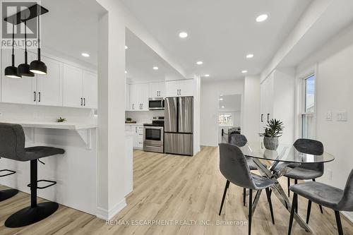 122 State Street, Welland, ON - Indoor Photo Showing Dining Room