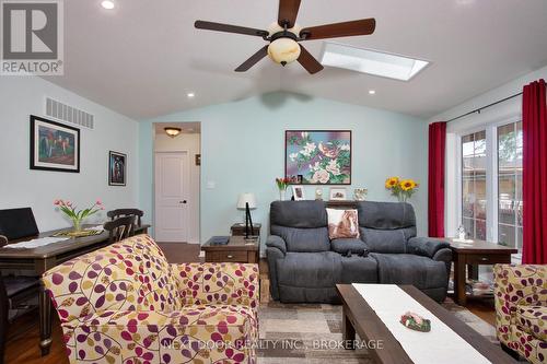 366 Shannon Boulevard, South Huron (Stephen Twp), ON - Indoor Photo Showing Living Room