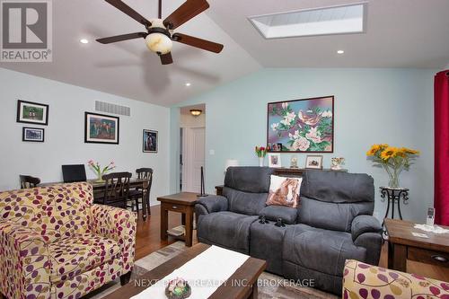 366 Shannon Boulevard, South Huron (Stephen Twp), ON - Indoor Photo Showing Living Room