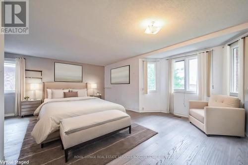 3309 Loyalist Drive, Mississauga, ON - Indoor Photo Showing Bedroom