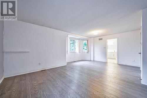 3309 Loyalist Drive, Mississauga, ON - Indoor Photo Showing Other Room