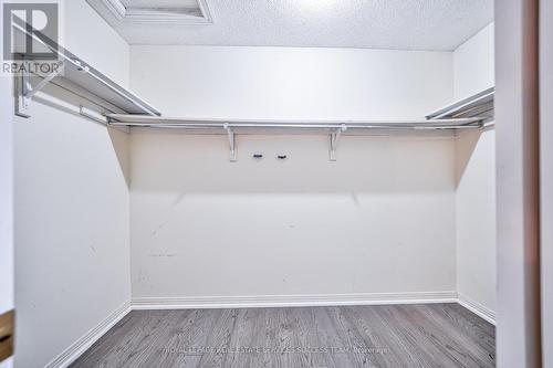 3309 Loyalist Drive, Mississauga, ON - Indoor With Storage