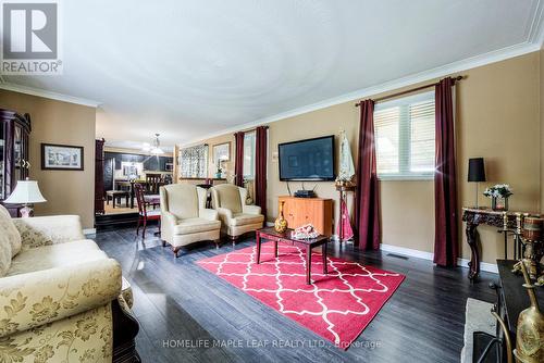 9620 Wellington Road 42, Erin, ON - Indoor Photo Showing Living Room