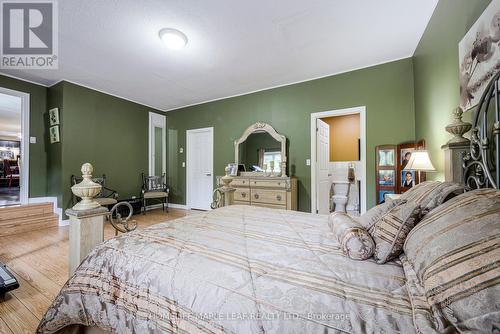 9620 Wellington Road 42, Erin, ON - Indoor Photo Showing Bedroom