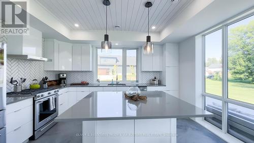 71858 Sunridge Crescent, Bluewater (Hay Twp), ON - Indoor Photo Showing Kitchen With Upgraded Kitchen