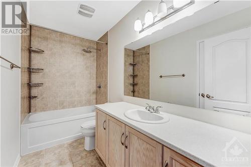 424 Meadowbreeze Drive, Kanata, ON - Indoor Photo Showing Bathroom