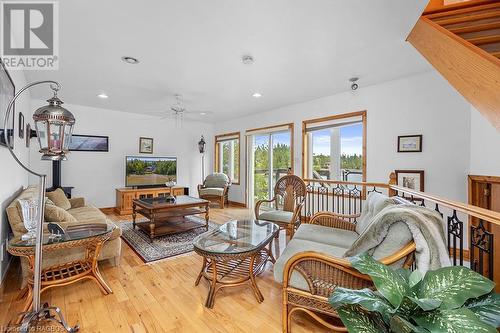 21 Purgatory Road, Northern Bruce Peninsula, ON - Indoor Photo Showing Living Room