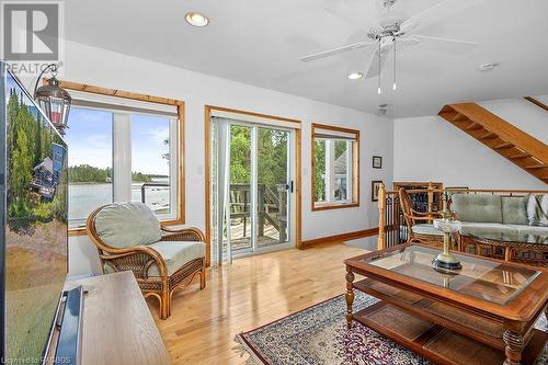 21 Purgatory Road, Northern Bruce Peninsula, ON - Indoor Photo Showing Living Room