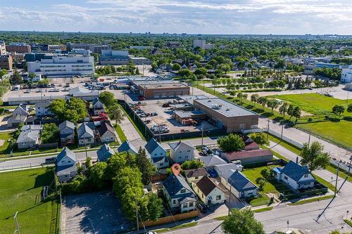 802 Alexander Avenue, Winnipeg, MB - Outdoor With View