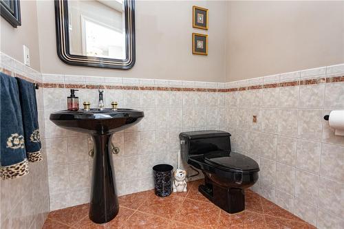 2740 South Grimsby #18 Road, West Lincoln, ON - Indoor Photo Showing Bathroom