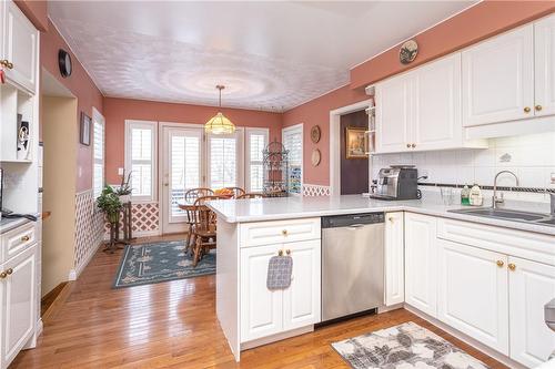 2740 South Grimsby #18 Road, West Lincoln, ON - Indoor Photo Showing Kitchen