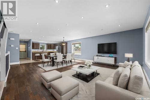 A 269 High Street, Moose Jaw, SK - Indoor Photo Showing Living Room