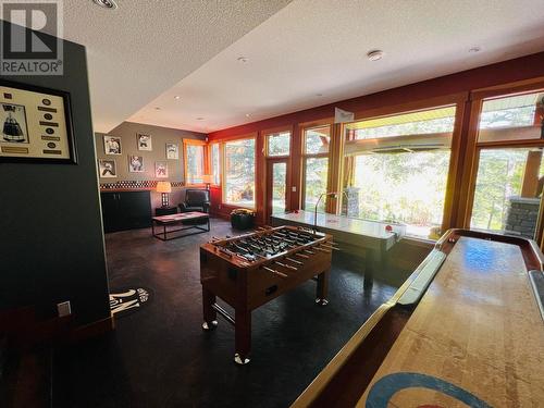 2557 Ledgerock  Ridge, Invermere, BC - Indoor Photo Showing Other Room