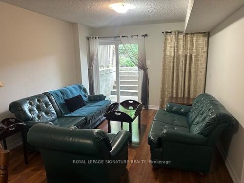 Lower-75 Woodville Ave, Toronto, ON - Indoor Photo Showing Living Room