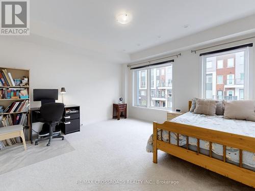 73 William Duncan Road, Toronto (Downsview-Roding-Cfb), ON - Indoor Photo Showing Bedroom