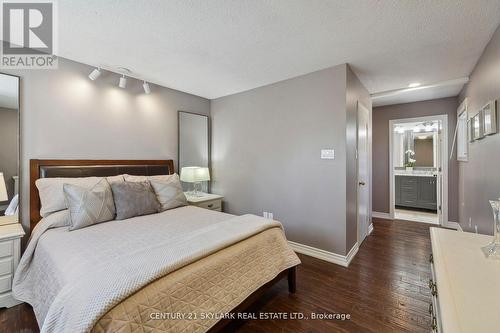 60 Madrid Crescent, Brampton, ON - Indoor Photo Showing Bedroom