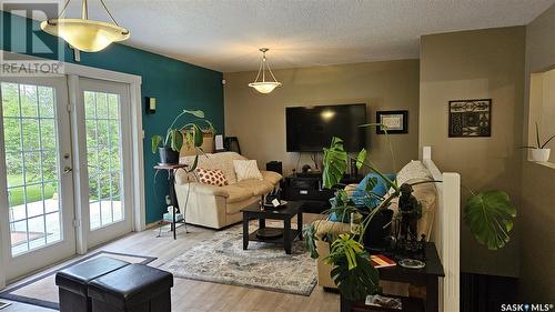 Guinan Acreage, St. Louis Rm No. 431, SK - Indoor Photo Showing Living Room