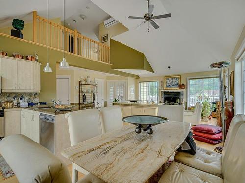 Dining room - 165 Ch. Louis-Dufour, Saint-Sauveur, QC - Indoor