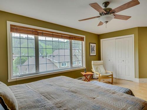 Master bedroom - 165 Ch. Louis-Dufour, Saint-Sauveur, QC - Indoor Photo Showing Bedroom