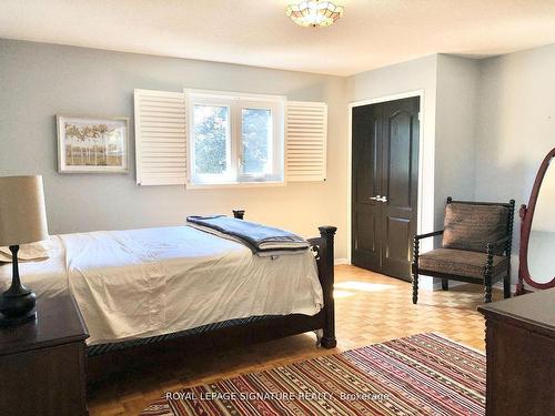 3466 Trelawny Circ, Mississauga, ON - Indoor Photo Showing Bedroom