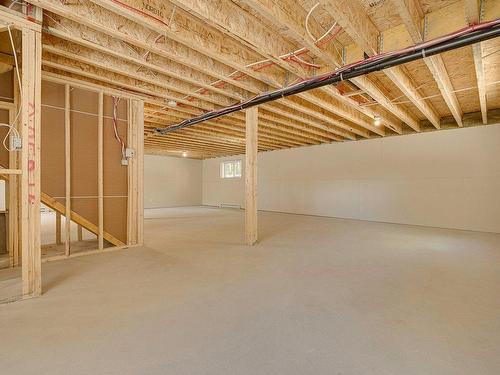 Basement - Ch. Du Golf, Sainte-Lucie-Des-Laurentides, QC - Indoor Photo Showing Other Room