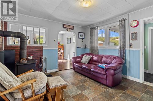 240 Main Road, St. Vincent'S, NL - Indoor Photo Showing Living Room