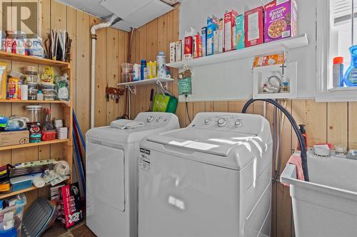 240 Main Road, St. Vincent'S, NL - Indoor Photo Showing Laundry Room