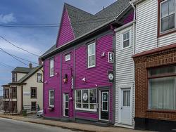 145 Lincoln Street  Lunenburg, NS B0J 2C0
