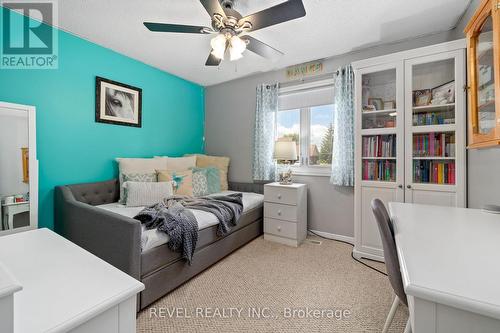 46 O'Reilly Lane, Kawartha Lakes, ON - Indoor Photo Showing Bedroom