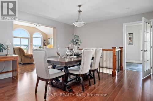 46 O'Reilly Lane, Kawartha Lakes, ON - Indoor Photo Showing Dining Room