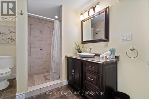 46 O'Reilly Lane, Kawartha Lakes, ON - Indoor Photo Showing Bathroom