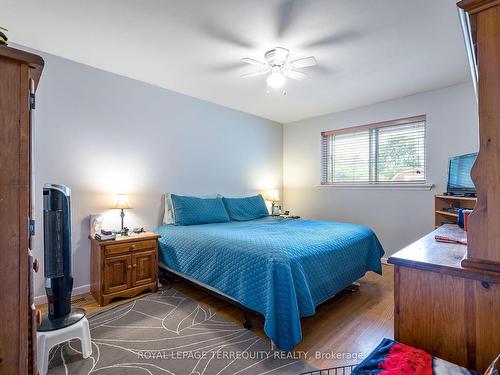 2403 Padstow Cres, Mississauga, ON - Indoor Photo Showing Bedroom