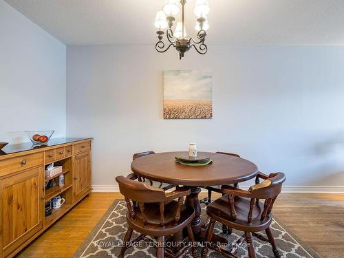 2403 Padstow Cres, Mississauga, ON - Indoor Photo Showing Dining Room